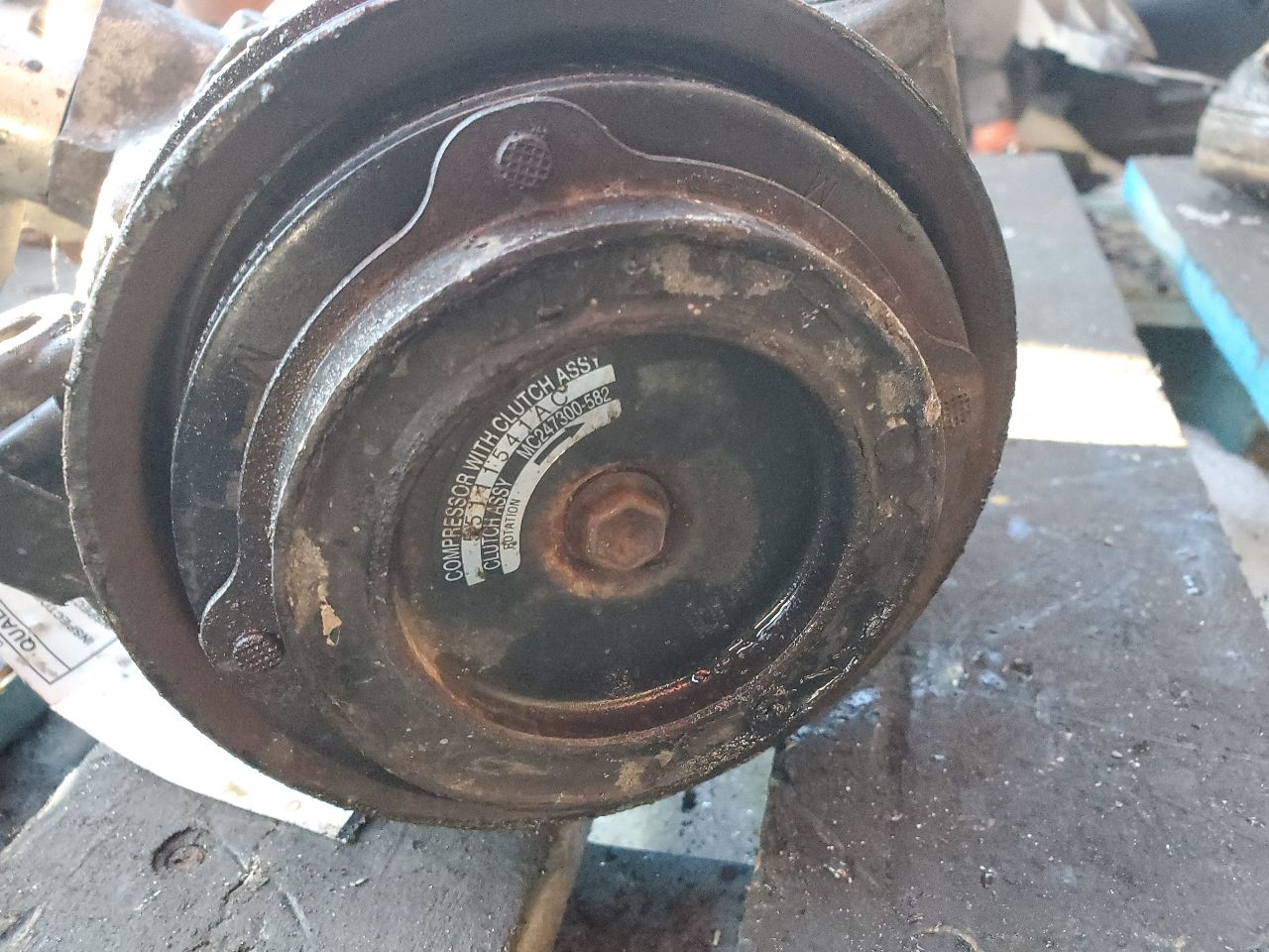 2010 CHRYSLER SEBRING 6cyl Gasoline 2.7 AC COMPRESSOR - 432085 — photo 4