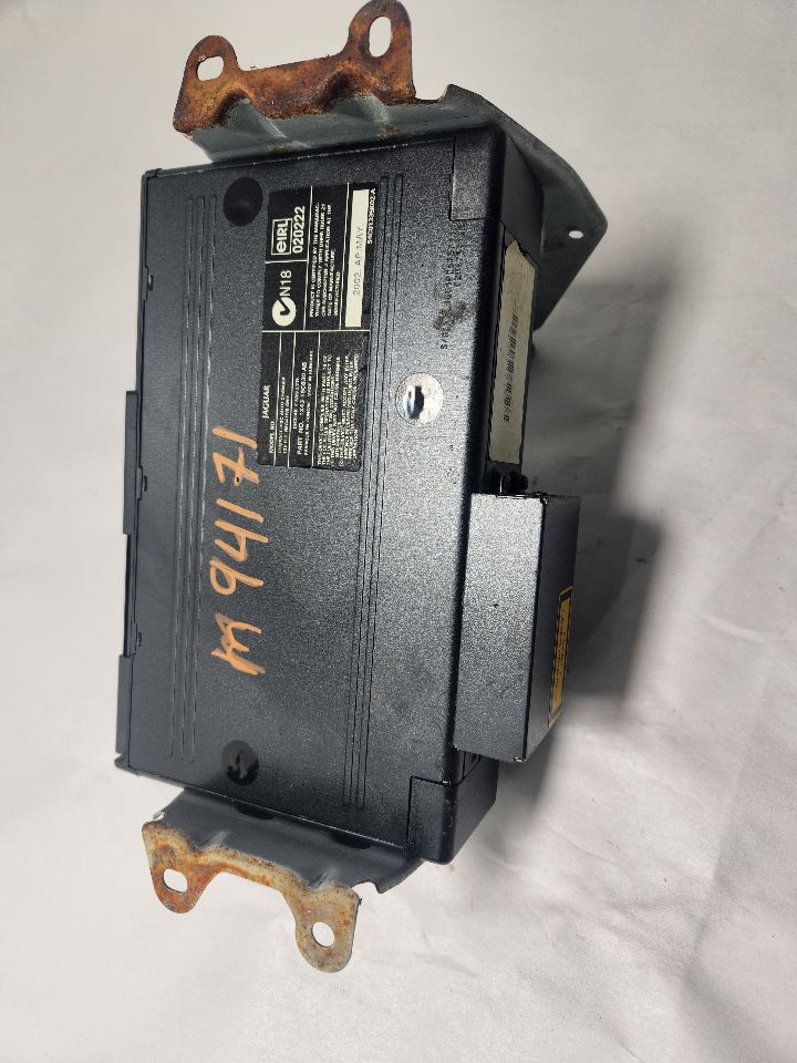 2003 JAGUAR X TYPE 6cyl Gasoline 2.5 Radio Audio - 432152 — photo 1
