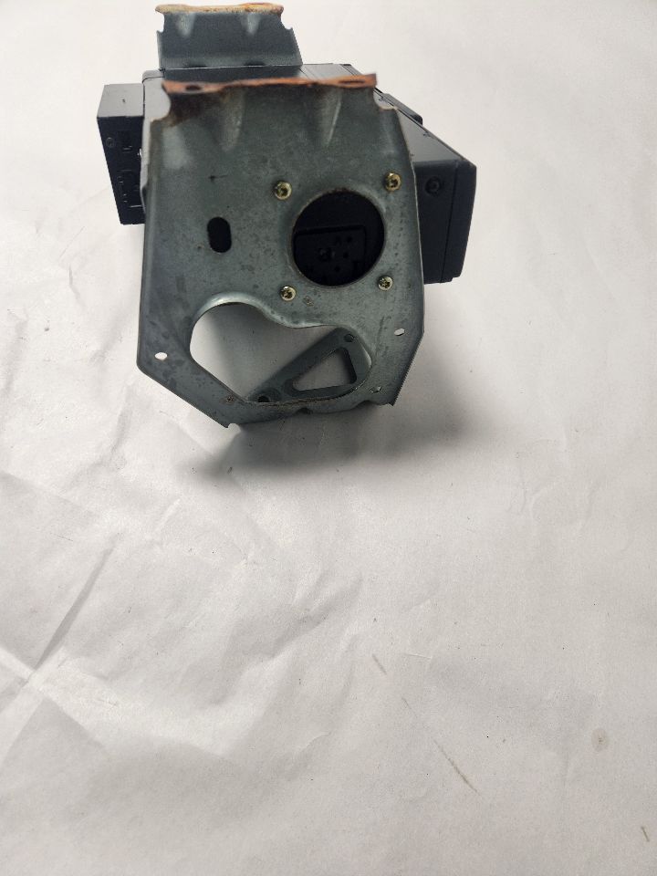 2003 JAGUAR X TYPE 6cyl Gasoline 2.5 Radio Audio - 432152 — photo 3