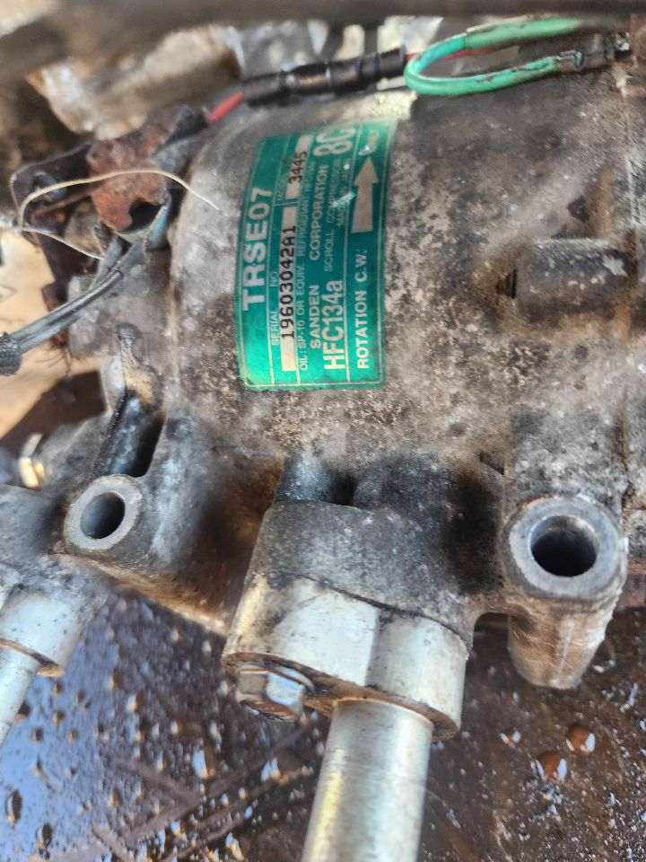 2012 HONDA FIT 4cyl Gasoline 1.5 AC COMPRESSOR - 432266 — photo 3