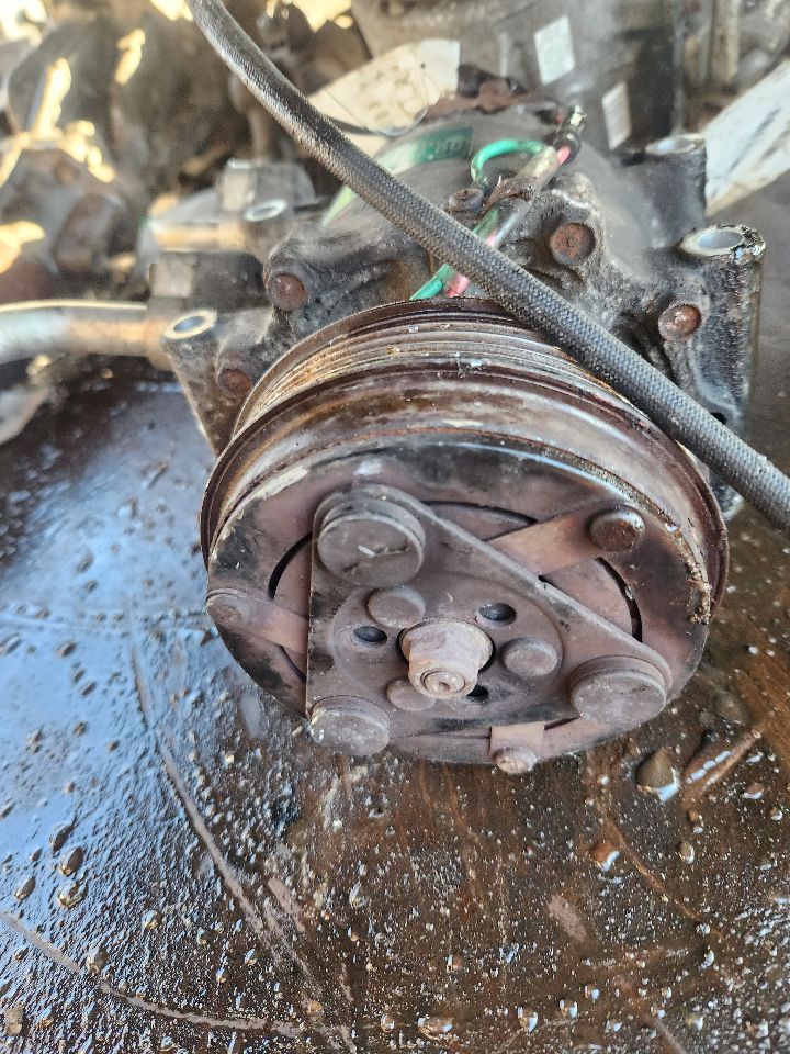 2012 HONDA FIT 4cyl Gasoline 1.5 AC COMPRESSOR - 432266 — photo 4
