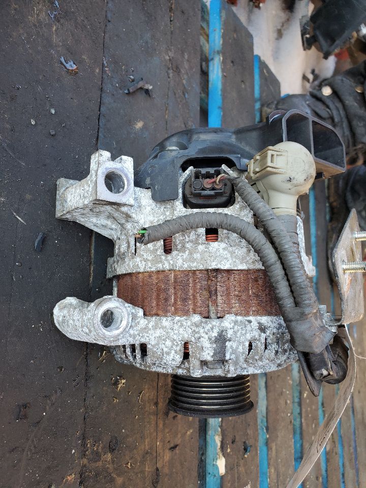 2010 MAZDA 3 4cyl Gasoline 2.5 PZEV ALTERNATOR - 432383 — photo 2