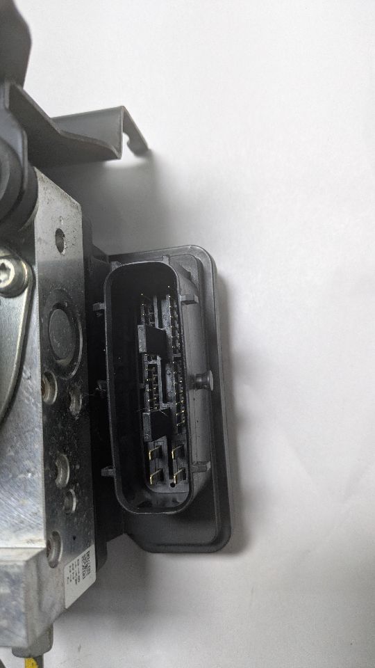 2012 NISSAN LEAF L Ucyl Anti-lock Brake Pts - 432442 — photo 2