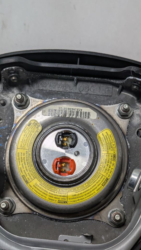 2006 LEXUS IS250 6cyl Gasoline 2.5 Left AIR BAG - 432535 — photo 7