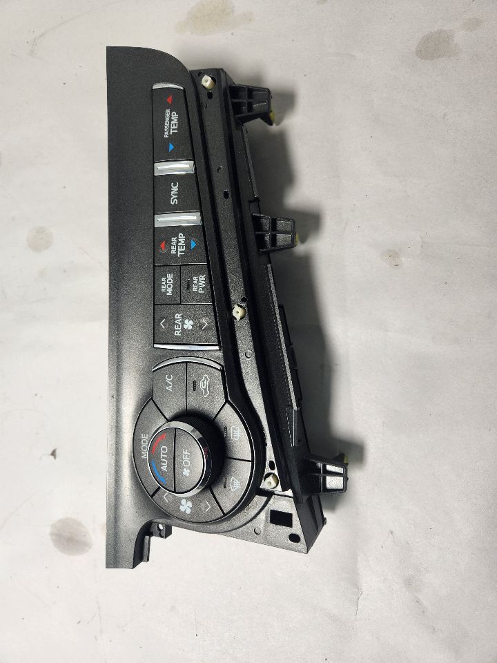 2013 TOYOTA SIENNA 6cyl Gasoline 3.5 TEMP CONTROL - 432737