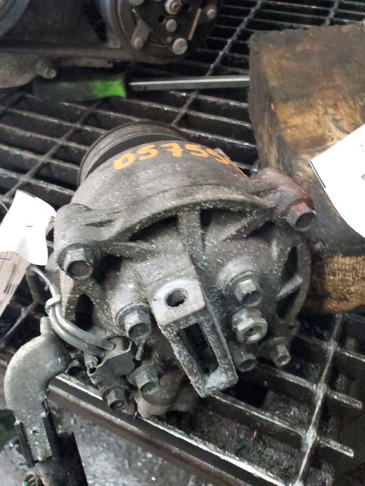 2017 MITSUBISHI OUTLANDER 4cyl Gasoline 2.4 AC COMPRESSOR - 433892 — photo 2