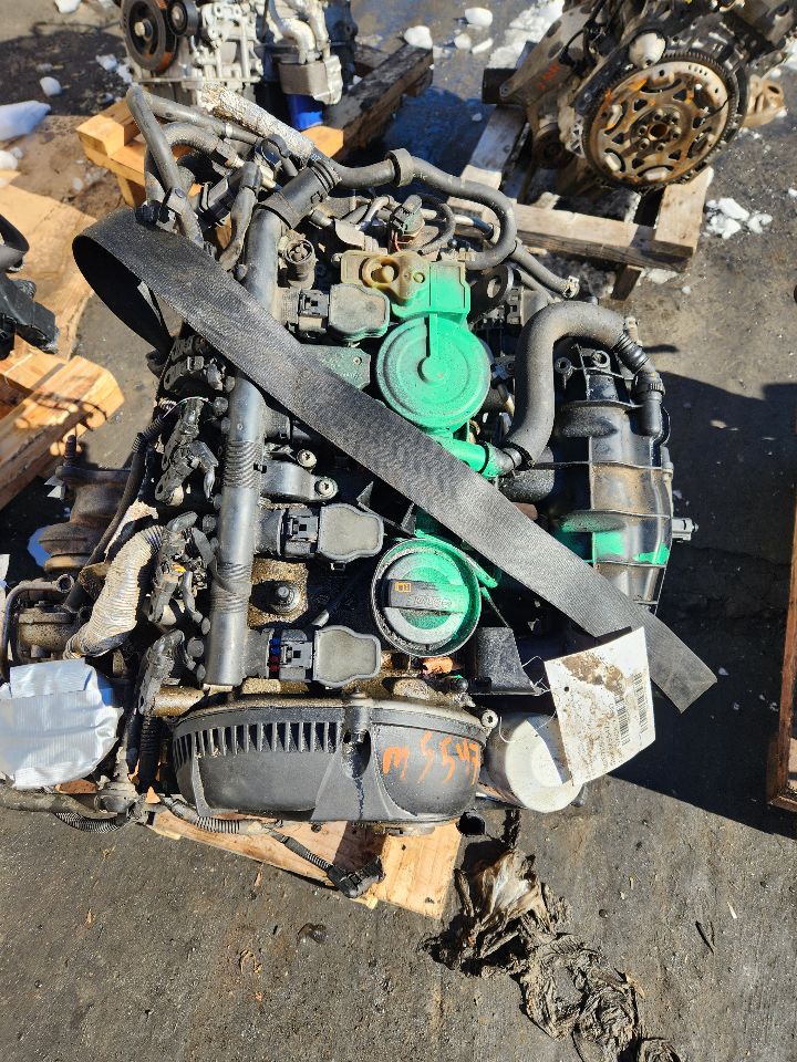 2010 AUDI A4 4cyl Gasoline Turbo 2.0 ENGINE ASSEMBLY - 435182 — photo 4