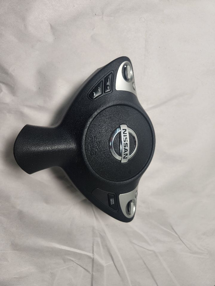 2011 NISSAN JUKE 4cyl Gasoline Turbo 1.6 Left AIR BAG - 435545