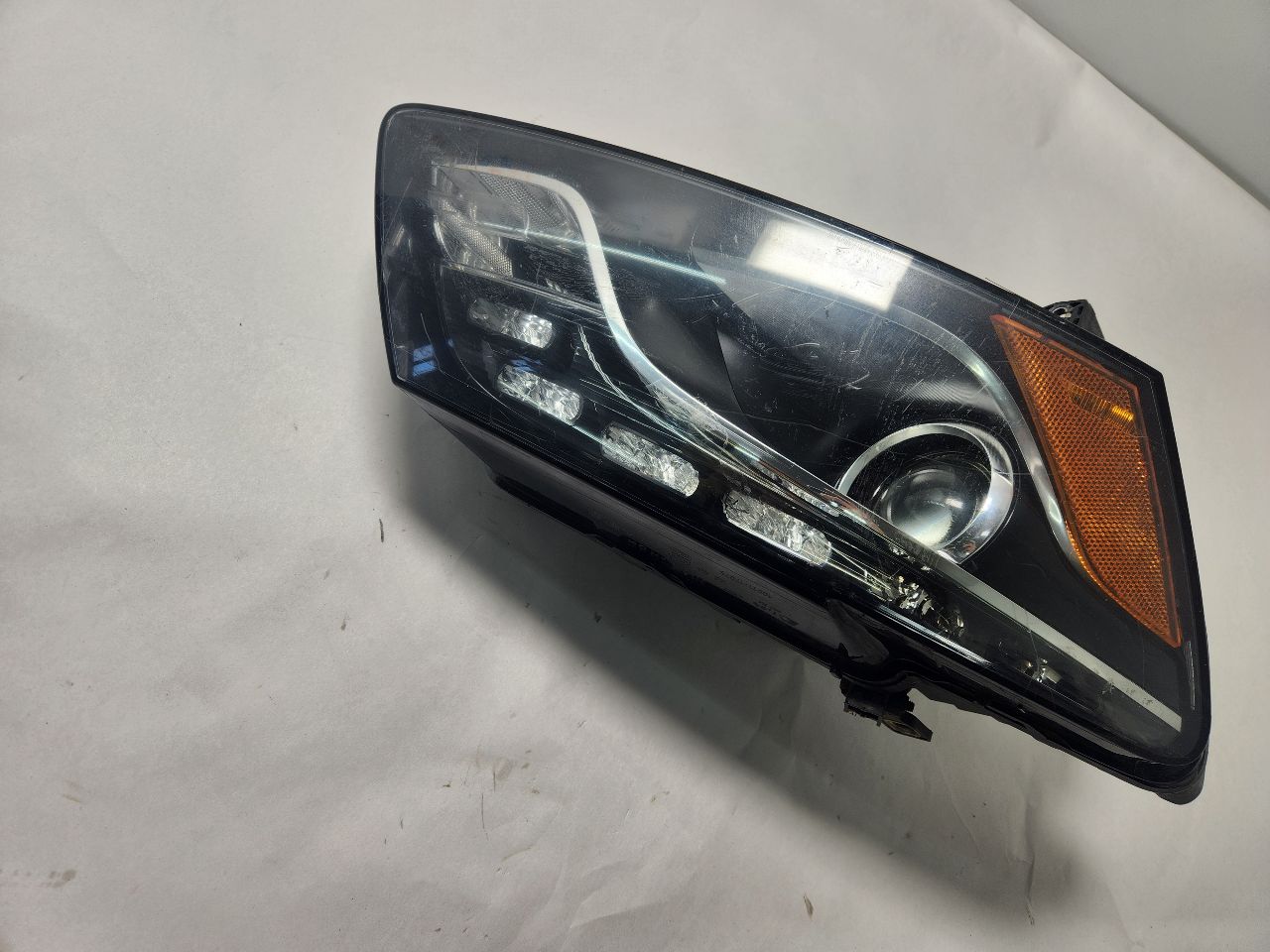 2012 AUDI Q5 4cyl Gasoline Turbo 2.0 Right HEADLAMP ASSEMBLY - 436205