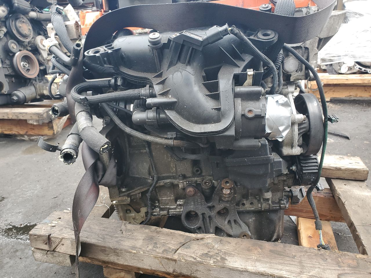 2010 MINI COOPER COOPER 4cyl Gasoline Turbo 1.6 ENGINE ASSEMBLY - 436226 — photo 3