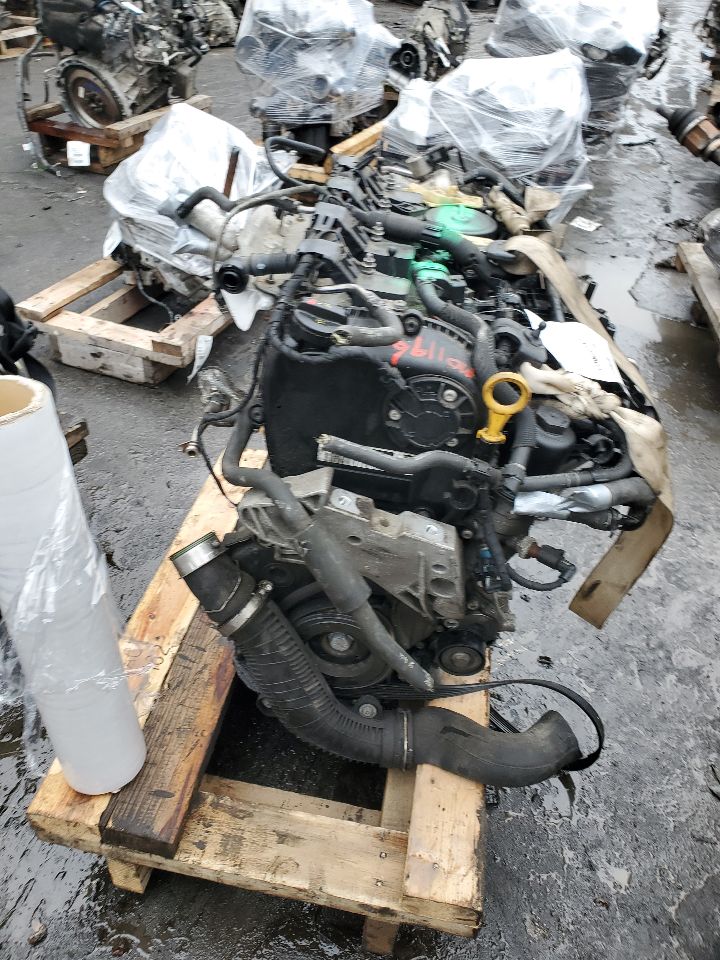 2015 VOLKSWAGEN PASSAT 4cyl Gas Turbo 1.8 PZEV ENGINE ASSEMBLY - 436329 — photo 4