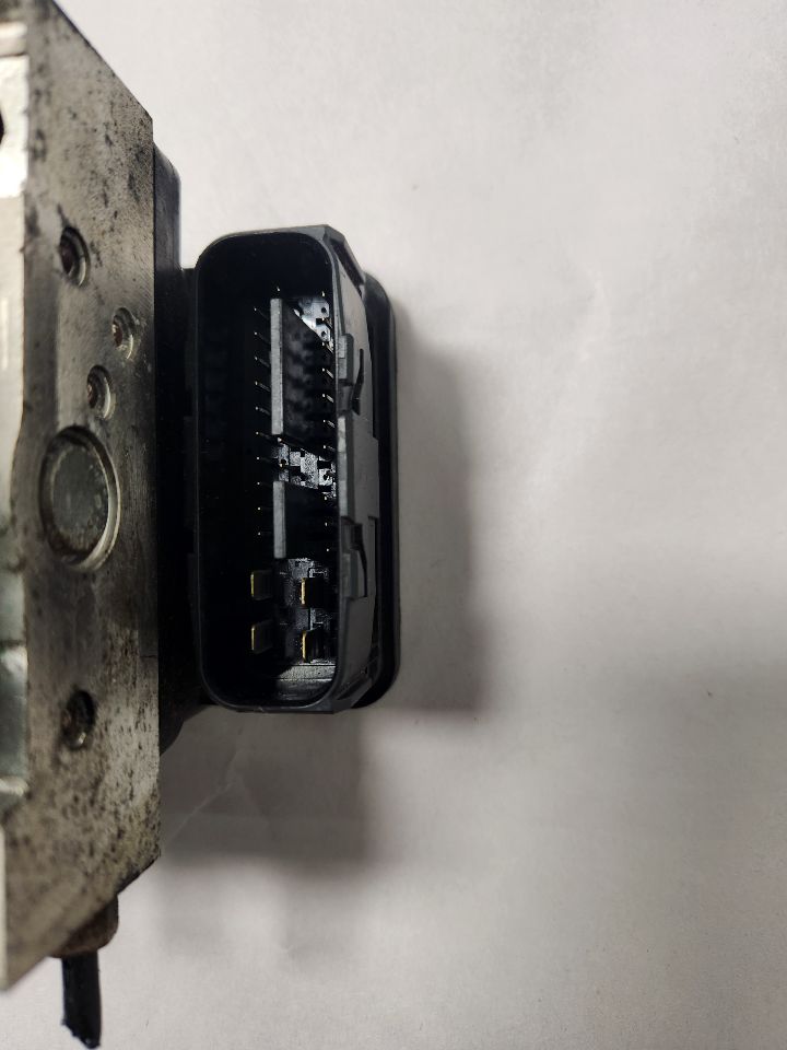 2011 HONDA ACCORD 4cyl Gasoline 2.4 Anti-lock Brake Pts - 436451 — photo 2
