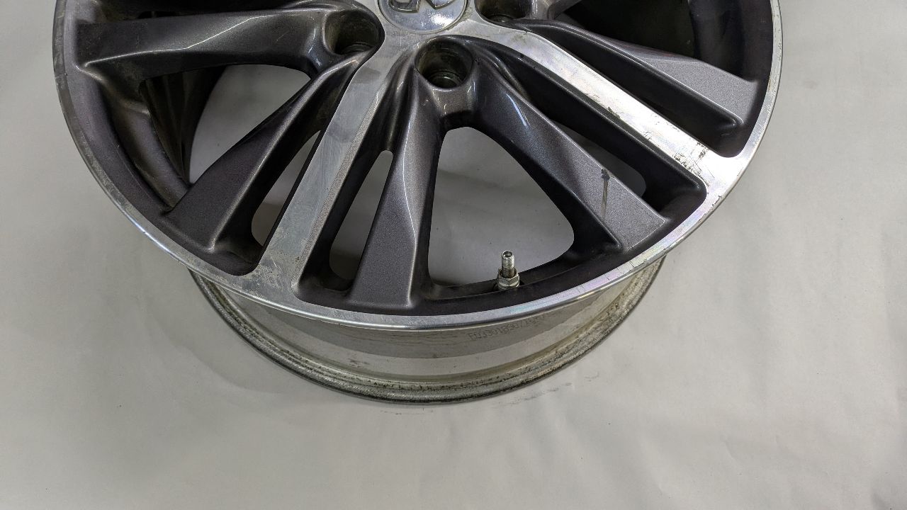 2018 INFINITI QX60 3.5L 6cyl Gasoline VVT WHEEL - 436541 — photo 4