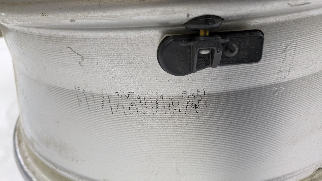 2018 HYUNDAI SONATA 2.4L 4cyl Gasoline VVT WHEEL - 436550 — photo 6