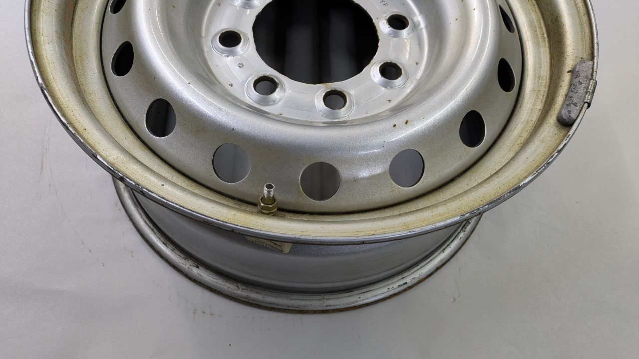 2017 NISSAN NV 2500 4.0L 6cyl Gasoline VVT WHEEL - 436551 — photo 6