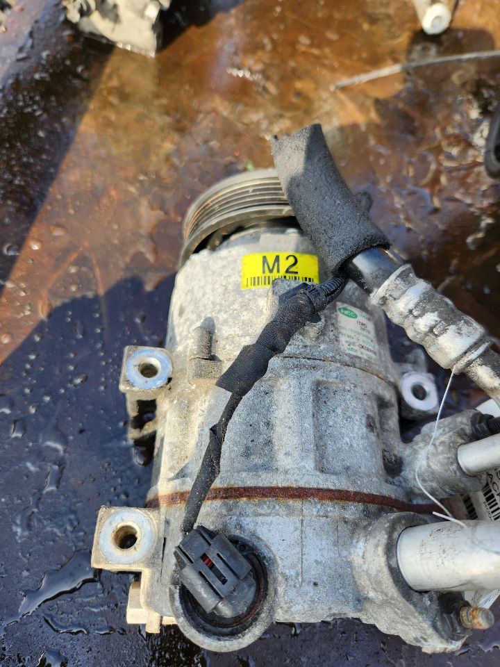 2014 KIA CADENZA 6cyl Gasoline 3.3 AC COMPRESSOR - 436866