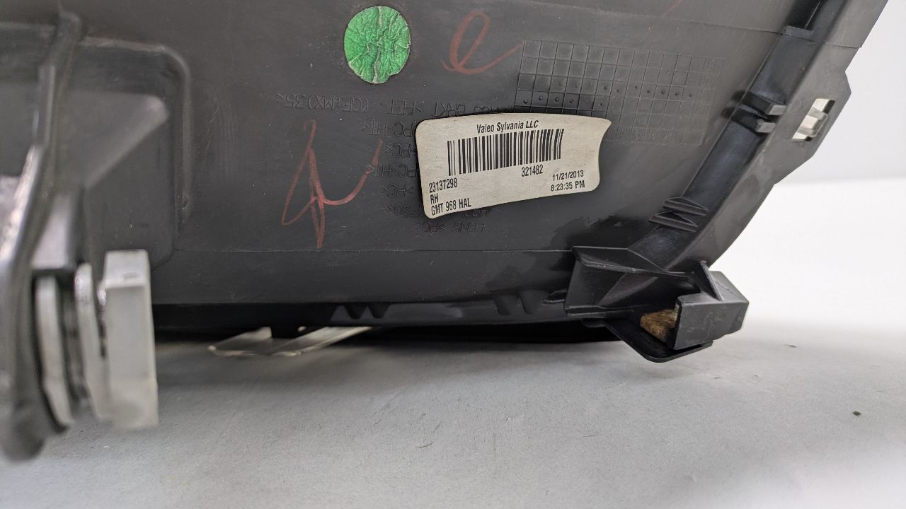 2015 GMC ACADIA Right HEADLAMP ASSEMBLY - 436942 — photo 4