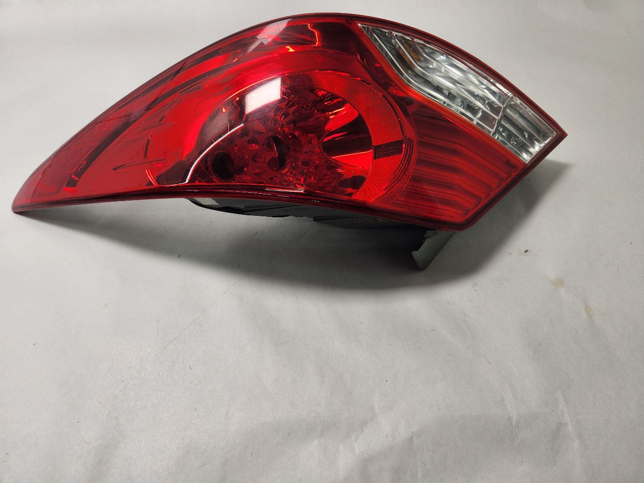 2012 HYUNDAI ACCENT 4cyl Gasoline 1.6 DOHC Right TAIL LAMP - 436985
