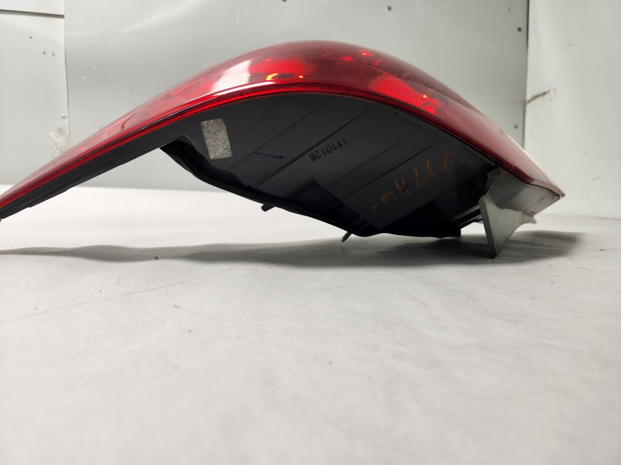2012 HYUNDAI ACCENT 4cyl Gasoline 1.6 DOHC Right TAIL LAMP - 436985 — photo 2
