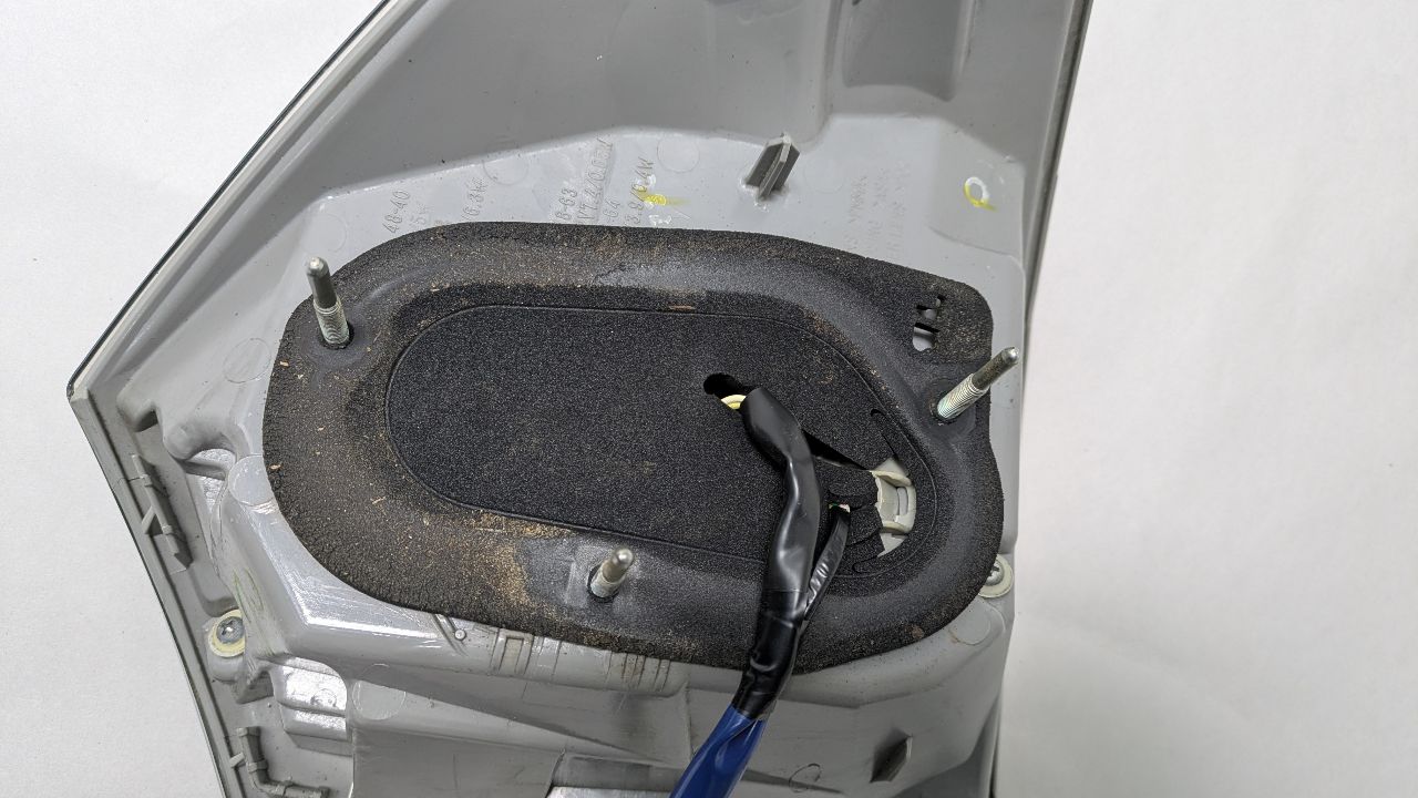 2007 LEXUS RX400H 6cyl electric 3.3 Left TAIL LAMP - 436995 — photo 5