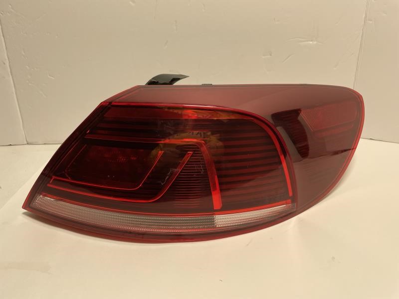 2013 VOLKSWAGEN CC Right TAIL LAMP - 437