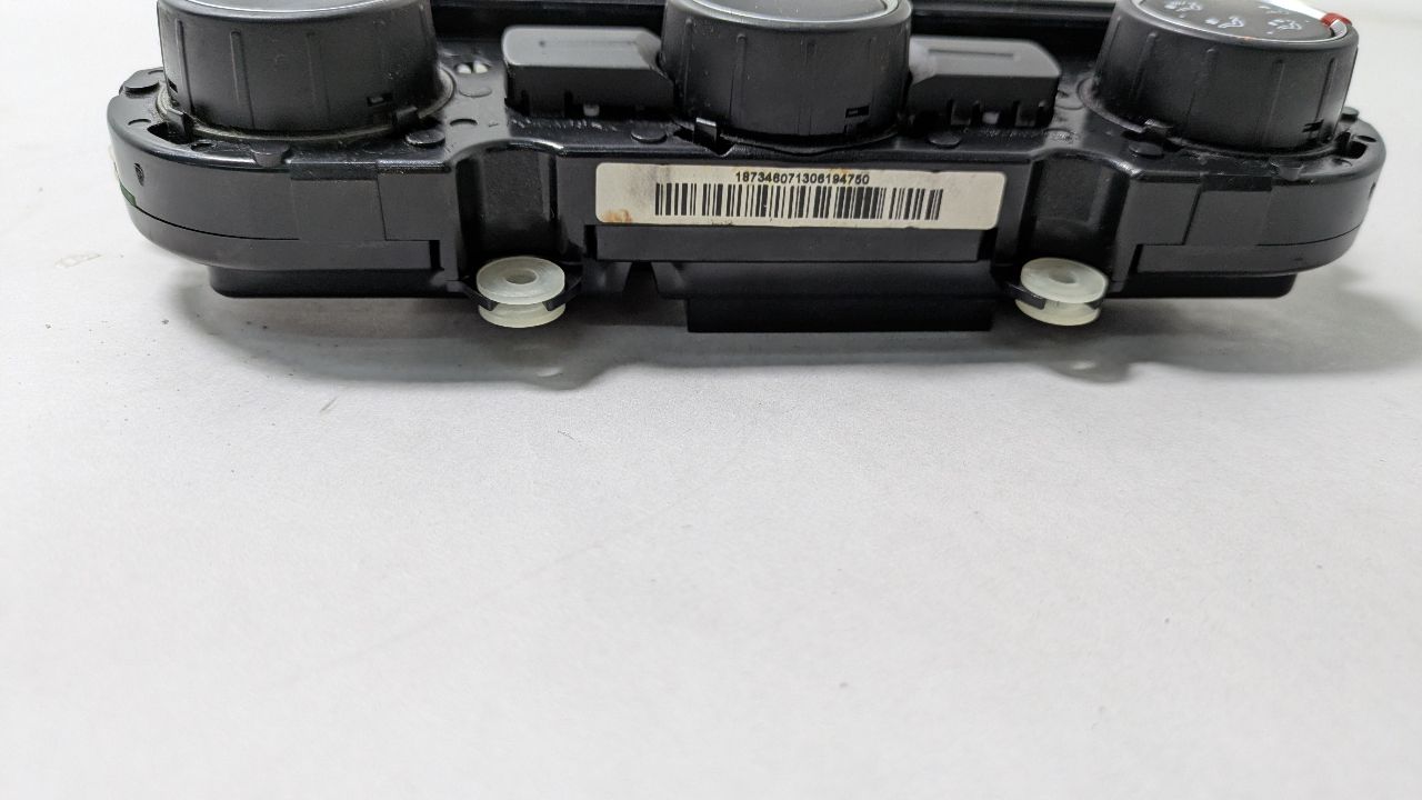2013 VOLKSWAGEN PASSAT TEMP CONTROL - 437010 — photo 2