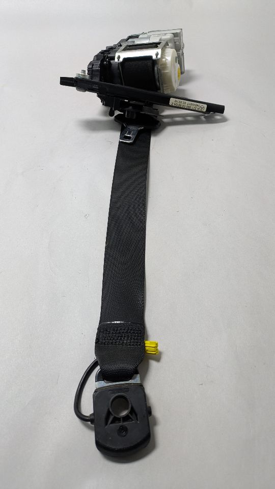2010 MERCEDES-BENZ S-CLASS 8cyl Gasoline 5.5 Seat Belt, Front - 437018