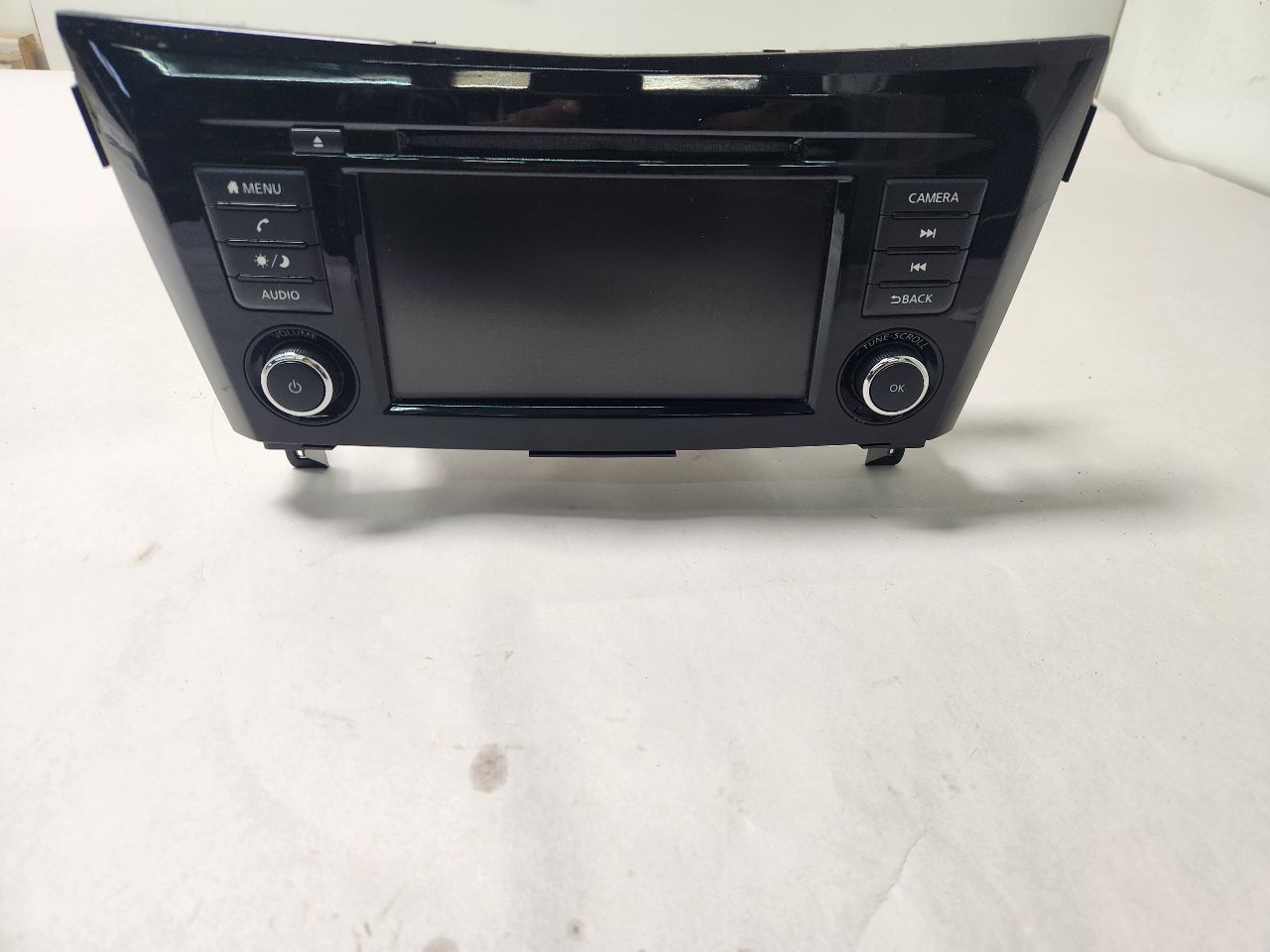 2018 NISSAN ROGUE 2.5L 4cyl Gasoline VVT Radio Audio - 437392