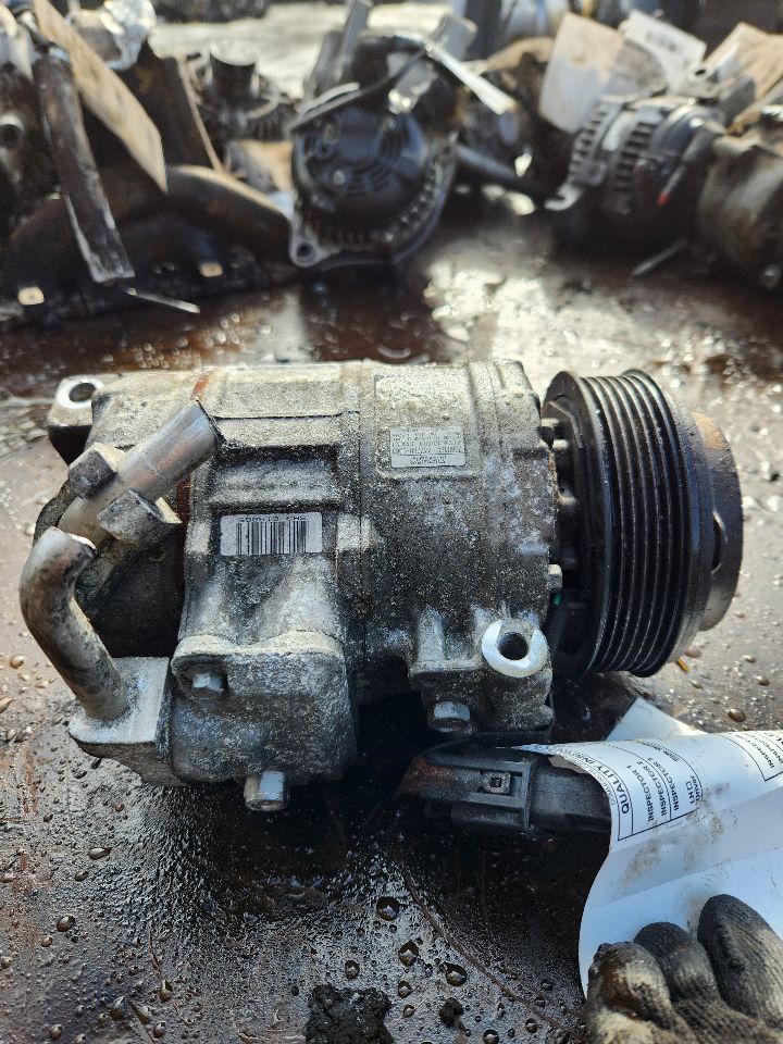 2011 CADILLAC STS 6cyl Gasoline 3.6 AC COMPRESSOR - 437811