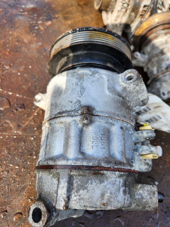 2012 VOLVO 70 SERIES 6Cyl Gasoline 3.2 PZEV AC COMPRESSOR - 437847 — photo 5