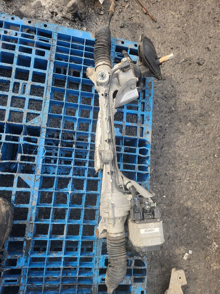 2018 FORD FOCUS 2.0L 4cyl Gasoline VVT STEERING GEAR RACK - 437873