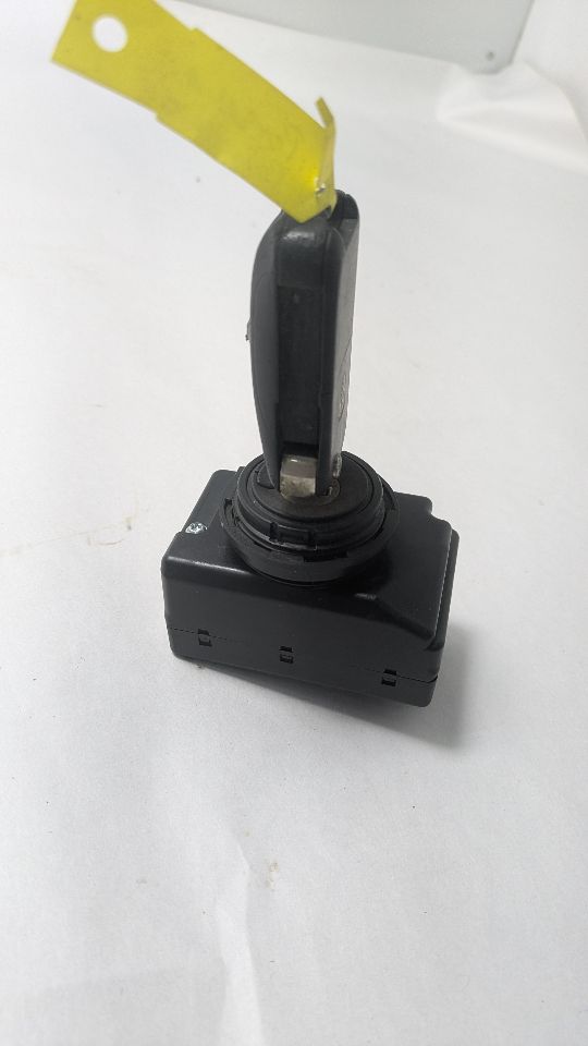 2008 AUDI A8 IGNITION SWITCH - 438071 — photo 4