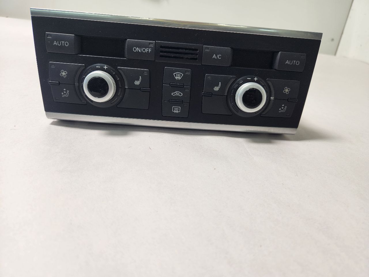 2015 AUDI Q7 6cyl Supercharged 3.0 TEMP CONTROL - 438111