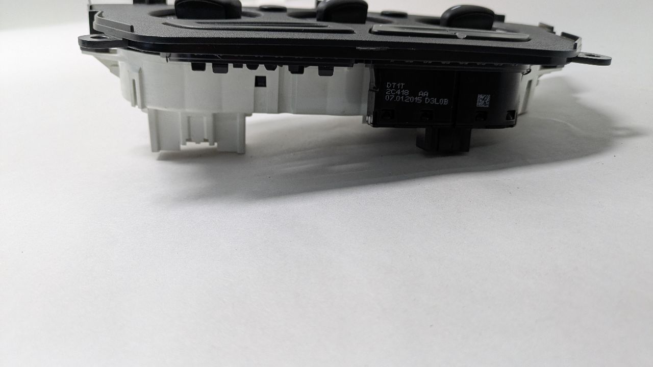 2015 FORD TRANSIT CONNECT 2.5L 4cyl Gasoline TEMP CONTROL - 438131 — photo 2