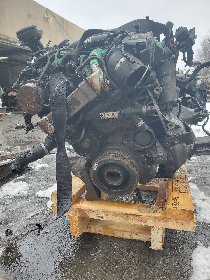 2012 BMW X5 6cyl Diesel Turbo 3.0 ENGINE ASSEMBLY - 438646 — photo 5