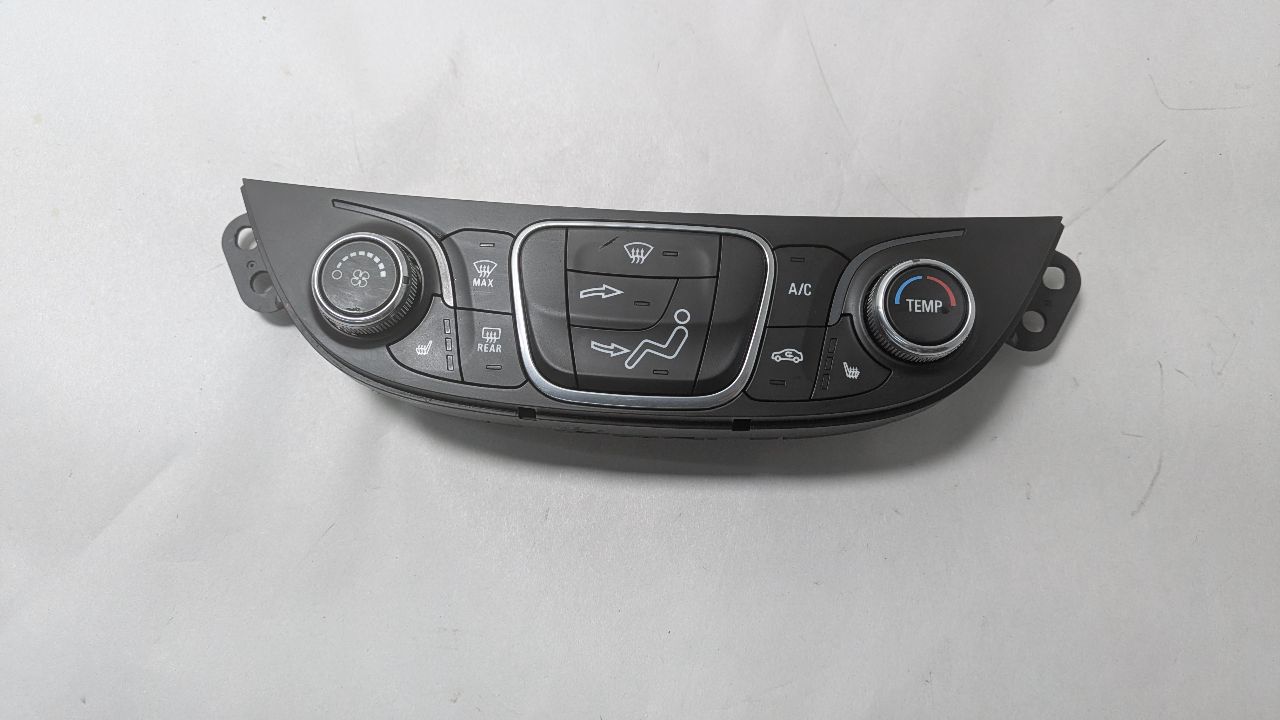 2018 CHEVROLET MALIBU 1.5L 4cyl Turbo Gasoline TEMP CONTROL - 438758