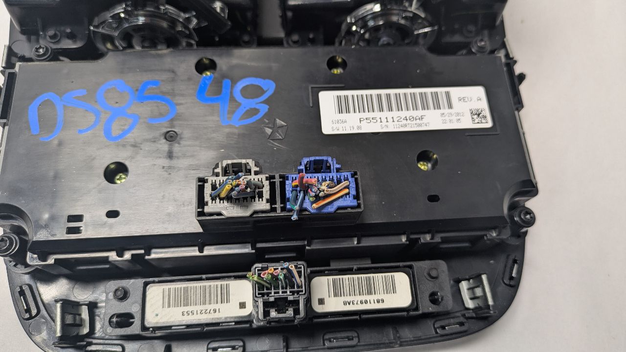 2012 DODGE CARAVAN 6 cyl Gas Flex Fuel 3.6 TEMP CONTROL - 439144 — photo 5