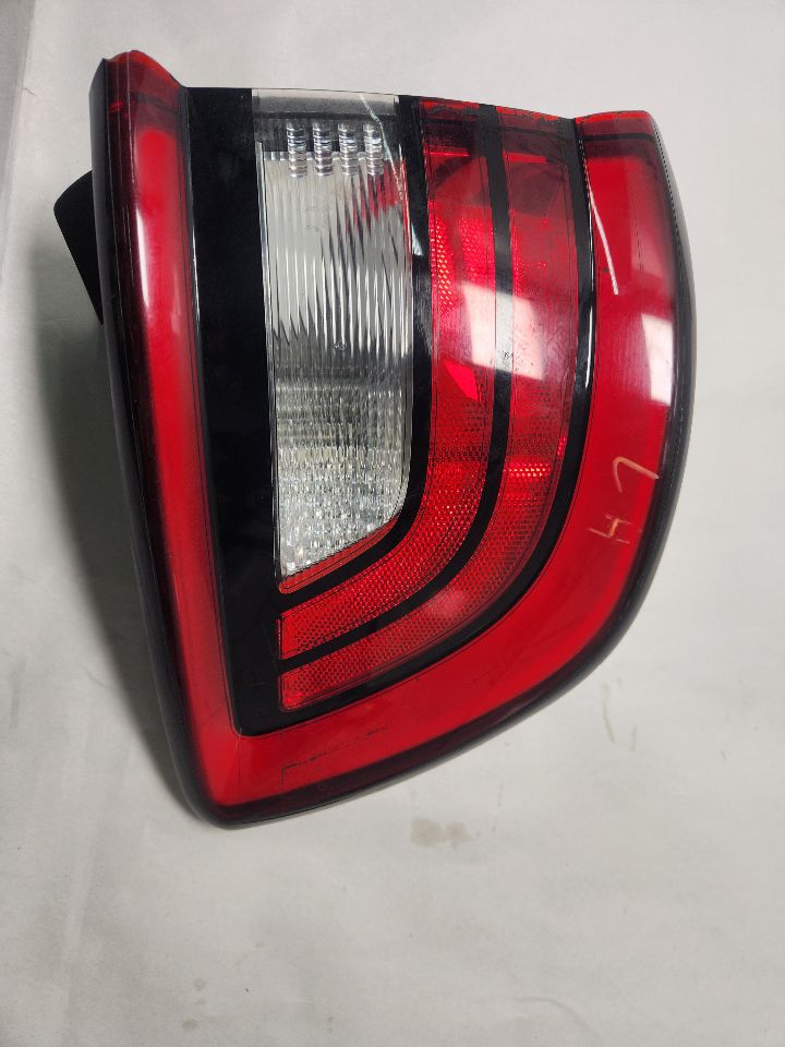 2014 DODGE DURANGO 6 cyl Gas Flex Fuel 3.6 Left TAIL LAMP - 439247