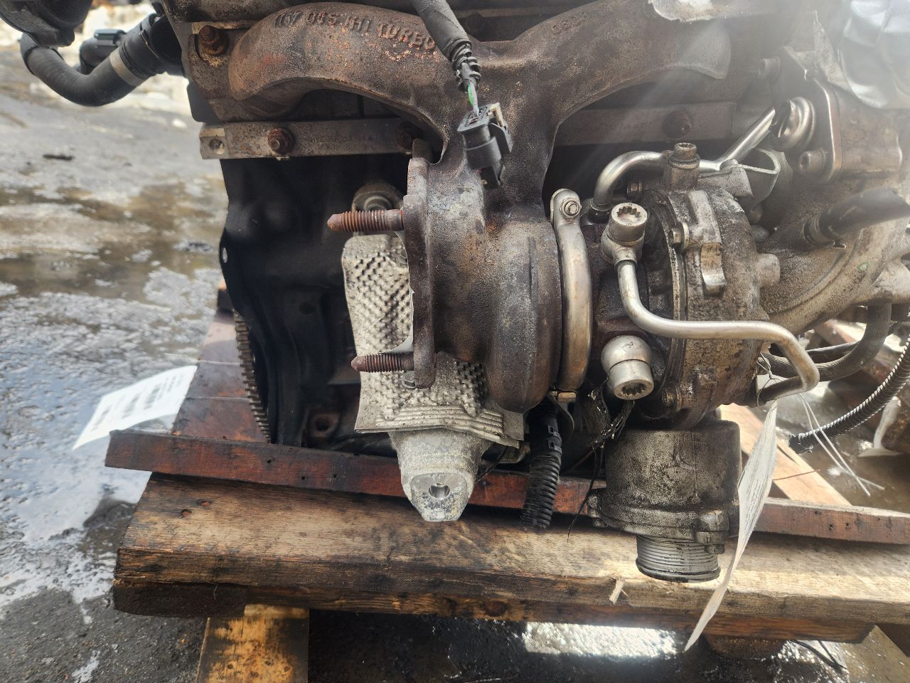2012 AUDI A5 4cyl Gasoline Turbo 2.0 ENGINE ASSEMBLY - 439299 — photo 4
