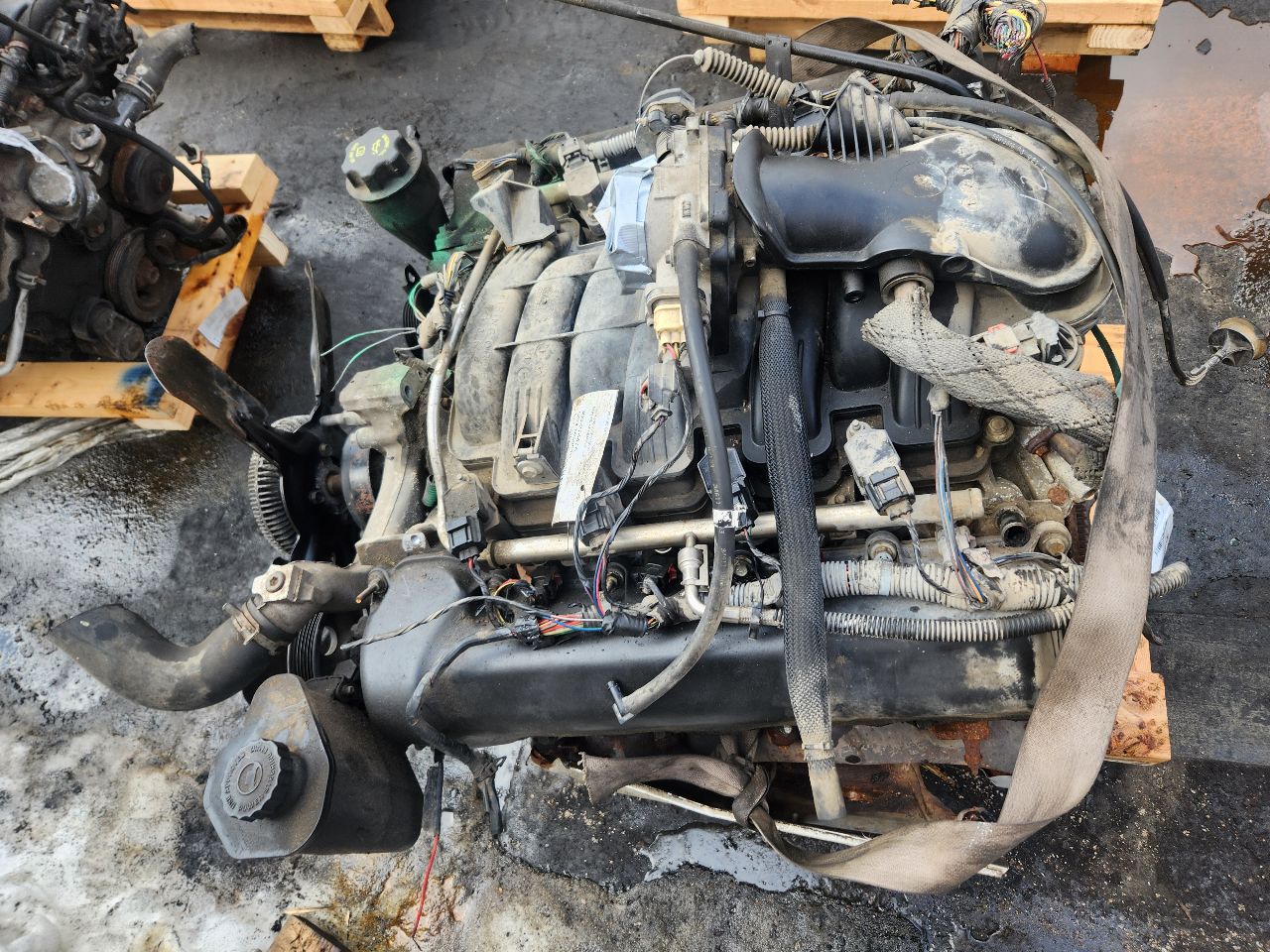 2005 DODGE DURANGO 8cyl Gasoline 4.7 ENGINE ASSEMBLY - 439554 — photo 3