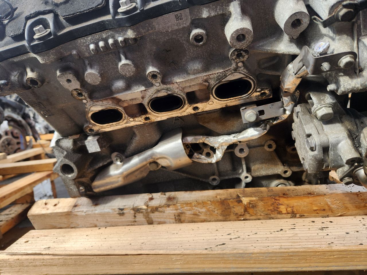 2011 CHEVROLET TRAVERSE 6cyl Gasoline 3.6 ENGINE ASSEMBLY - 440065 — photo 5