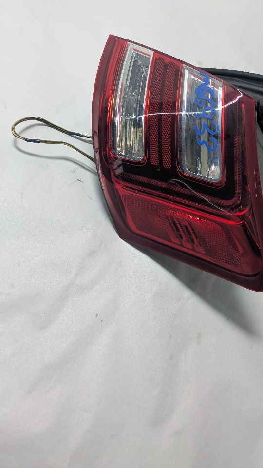 2015 FORD TAURUS 6cyl Gasoline 3.5 Right TAIL LAMP - 440557