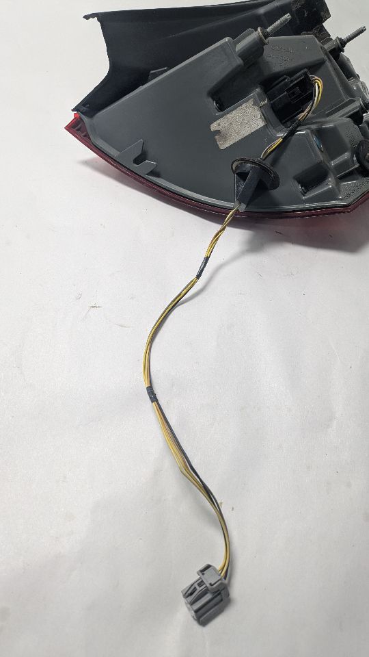 2015 FORD TAURUS 6cyl Gasoline 3.5 Left TAIL LAMP - 440560 — photo 5