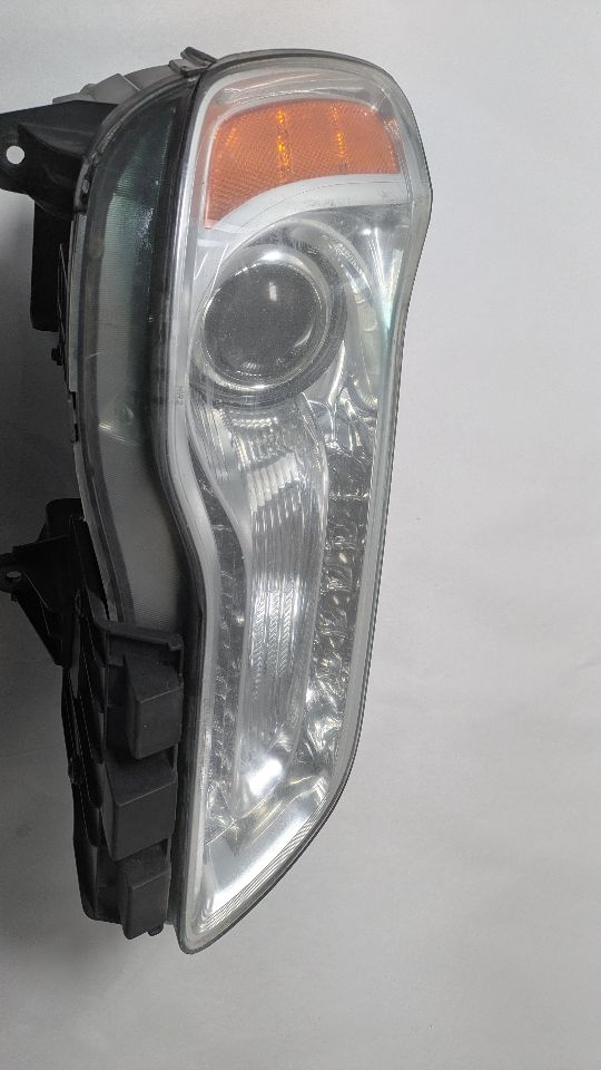 2014 CHRYSLER 300 6cyl Gasoline 3.6 Right HEADLAMP ASSEMBLY - 440744