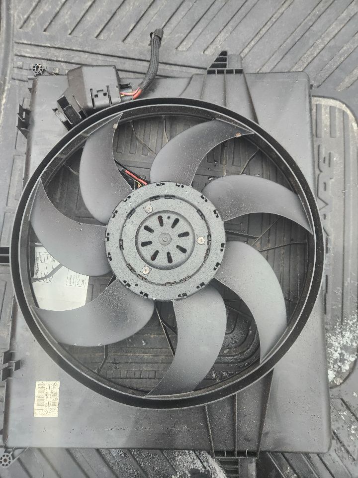 2008 MERCEDES-BENZ R-CLASS 6cyl Gasoline 3.5 RAD COND FAN MOTOR - 440754 — photo 2