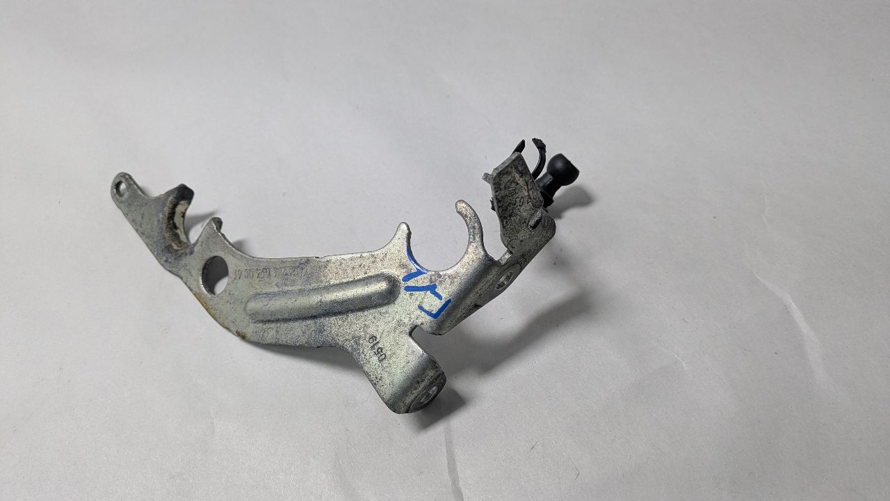 2019 MERCEDES-BENZ E-CLASS BRACKETS, MISC - 441037 — photo 2