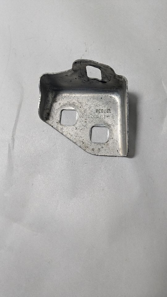 2019 MERCEDES-BENZ E-CLASS BRACKETS, MISC - 441057 — photo 3