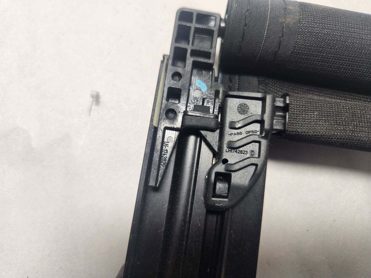 2019 MERCEDES-BENZ E-CLASS Window Shade - 441314 — photo 4