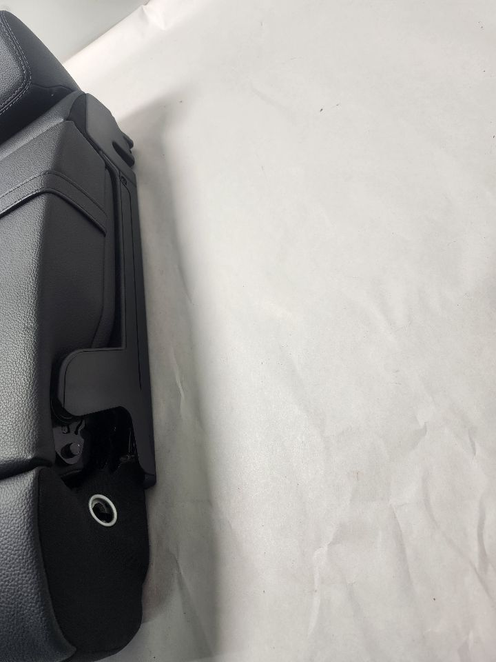 2019 MERCEDES-BENZ E-CLASS Armrest - 441325 — photo 3