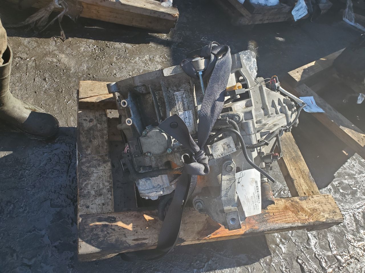 2012 FORD FOCUS 4cyl Gasoline 2.0 PZEV Transmiss,Transaxle - 441444 — photo 3